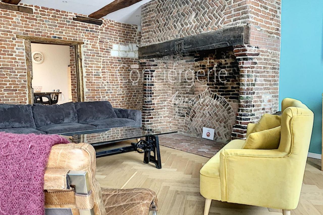 Aa13 - Le Victor Hugo - Sejour D'Exception Dans Un Appartement Historique Ault Exteriör bild